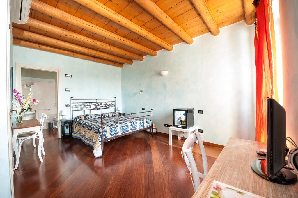Villa Pace Pozzolengo Exterior photo